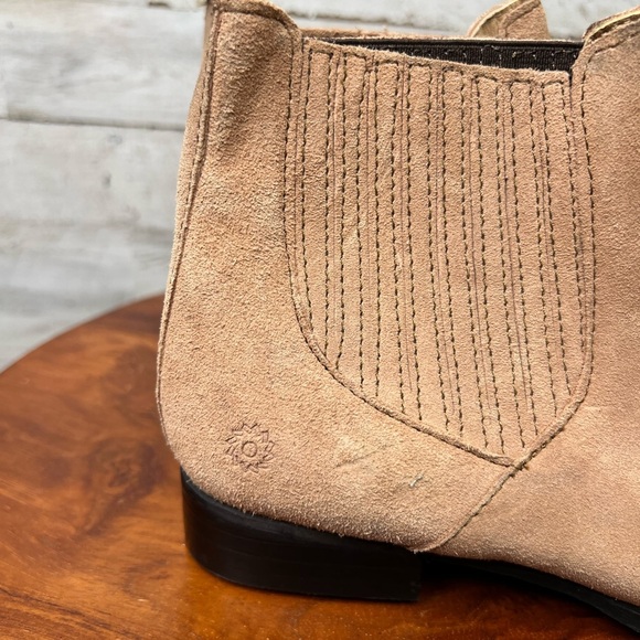 Jack Rogers Women's Brown Tan Suede Pippa Chelsea Booties Size 5.5 Ankle Casual - Picture 3 of 16